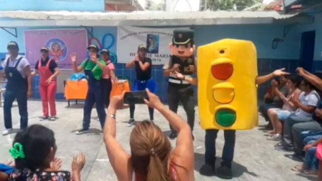 Sullana: espectáculo de policías llevó alegría a niños con discapacidad 