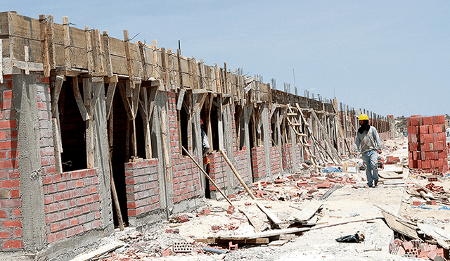 Casas para afectados por El Niño se construyen sin ninguna supervisión
