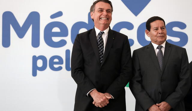 Bolsonaro ironizó durante inauguración del nuevo programa, que sustituirá al ‘Más Médicos’. Foto: AFP.