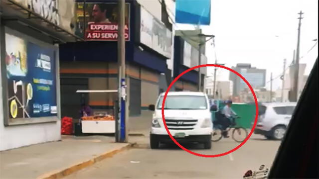 Indignación por conductor de minivan que maneja en sentido contrario y casi ocasiona accidente  [VIDEO]