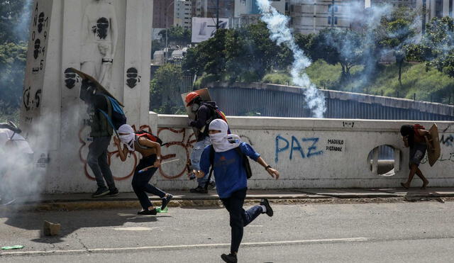 Almagro pide reunión de OEA por Venezuela donde crece la tensión 