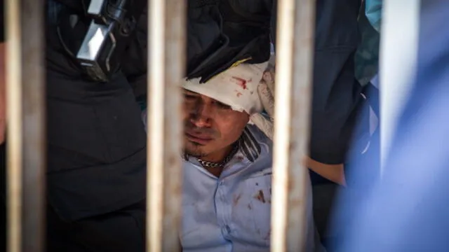 Hombre fue auxiliado por la Policía y conducido a un centro de salud. (Foto: John Reyes / La República)
