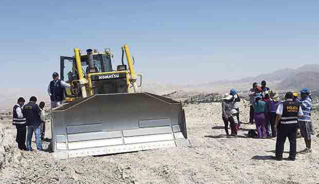 Fiscalía investiga uso indebido de tractor oruga de región Moquegua