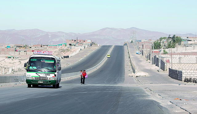 Gobierno destinó S/ 651 millones para culminar la autopista Arequipa-La Joya  