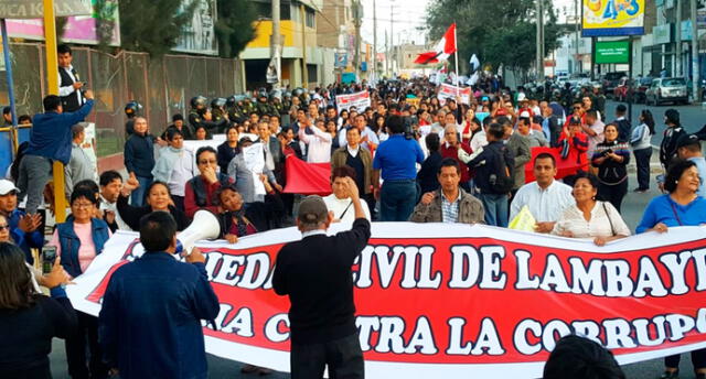 Lambayecanos y trujillanos marchan contra crisis en el Poder Judicial y el CNM