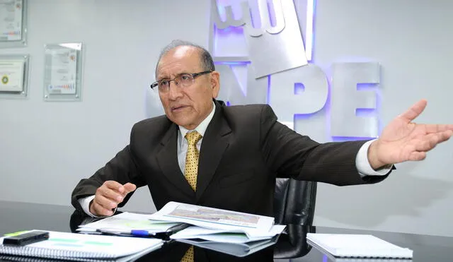 Mariano Cucho interpondrá amparo ante el PJ para retornar a la ONPE