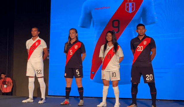 Edison Flores y Beto da Silva lucieron la camiseta alterna de la selección peruana [VIDEO]