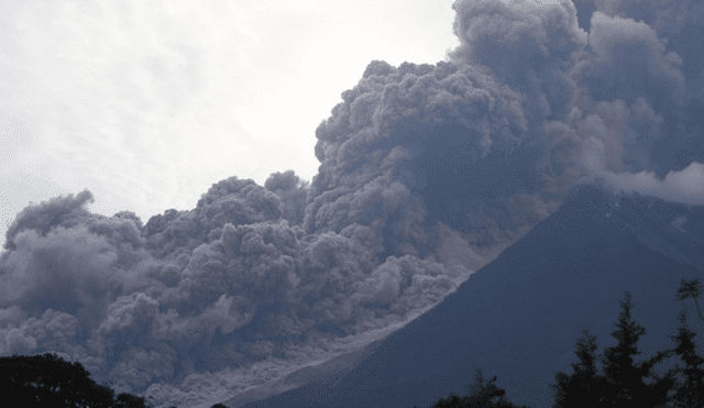 Alertan que cenizas del Volcán de Fuego podrían llegar a frontera sur de México