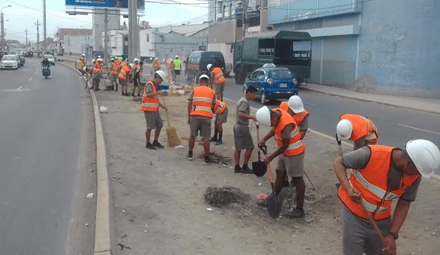 Ejército peruano limpia calles de Chiclayo [VIDEO]