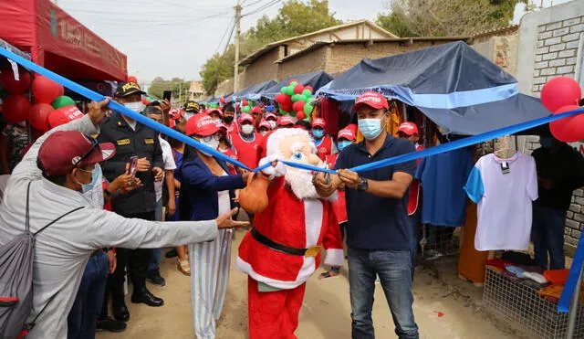 Inauguran feria navideña en mercado. Foto: La República.