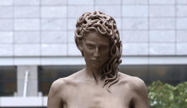 La historia de Medusa ahora es vista como la de una mujer poderosa que fue violada, degollada y satanizada por una sociedad revictimizante. Foto: AFP