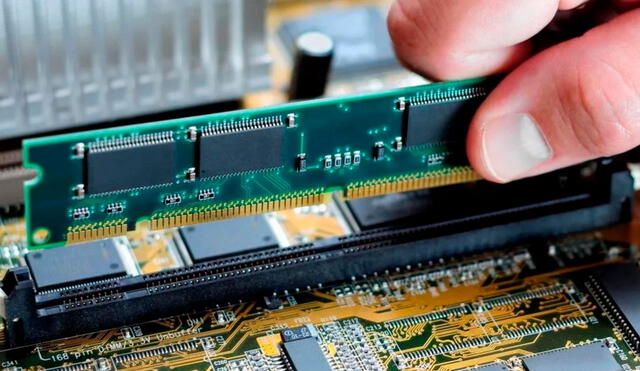 La memoria RAM es crucial para el rendimiento de nuestra PC o laptop. ¿Cómo saber cuánto tiene mi equipo y a qué velocidad funciona? Foto: Xataka