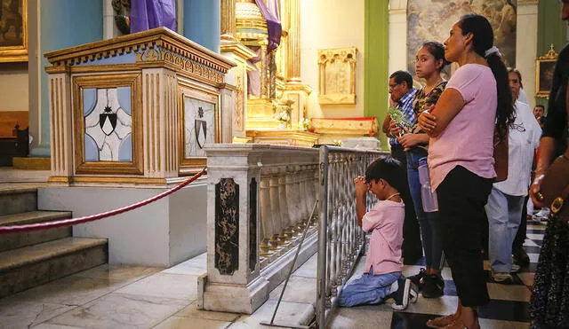 Semana Santa: Recorrido tradicional de las 7 iglesias [FOTOS]