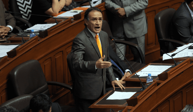 Héctor Becerril asegura que el fujimorismo no teme que cierren el Congreso