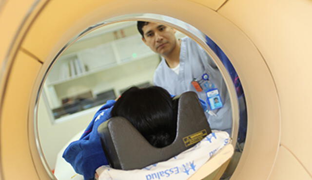 EsSalud moderniza servicio de tomografía del Hospital de Emergencias Grau