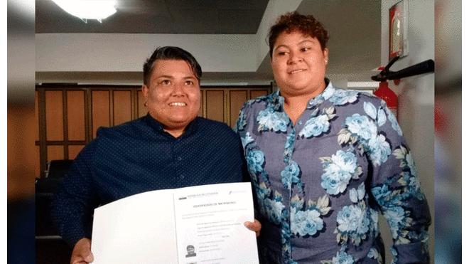 Celebran primer matrimonio igualitario en Registro Civil de Guayaquil. Foto: El Comercio Ecuador