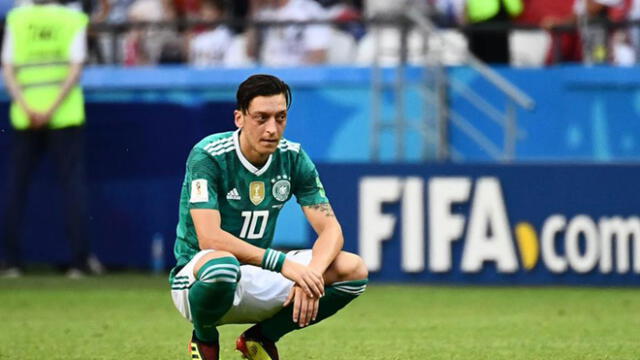 Mezut Özil anunció su renuncia a la selección de Alemania