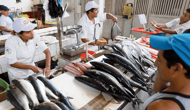 Los peruanos consumen cerca de 21,8 kilos de pescado al año