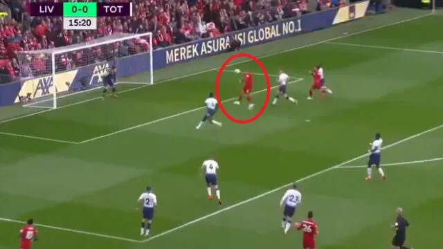 Liverpool vs Tottenham: testarazo perfecto de Roberto Firmino para anotar el 1-0 [VIDEO]