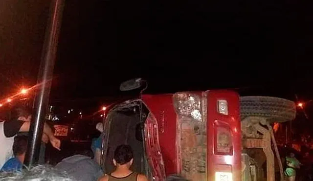 Tumbes: despiste de camión deja dos heridos 