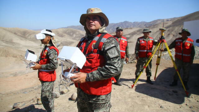 Militares deI IGN usan drones para estudio de geoglifos de Palpa [VIDEO]
