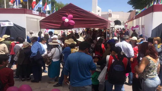 Corte de Arequipa organizó feria informativa en Cerro Colorado