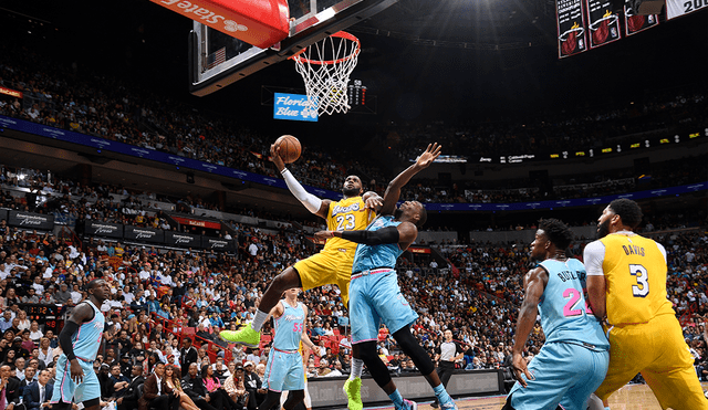 Lakers enfrentan a los Heat por la NBA. (Créditos: AFP)