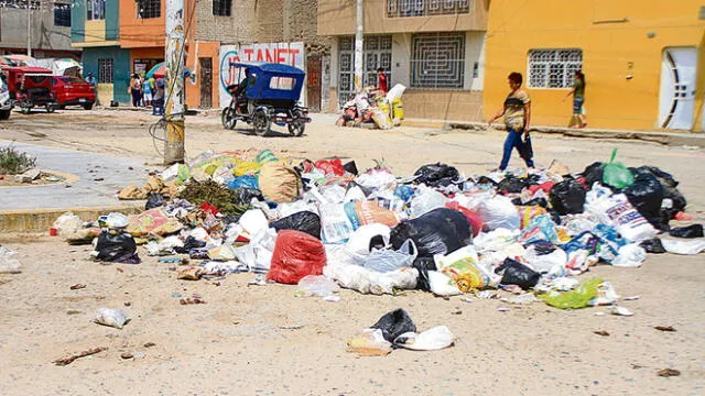 Ciudad de Chiclayo en emergencia por basura acumulada