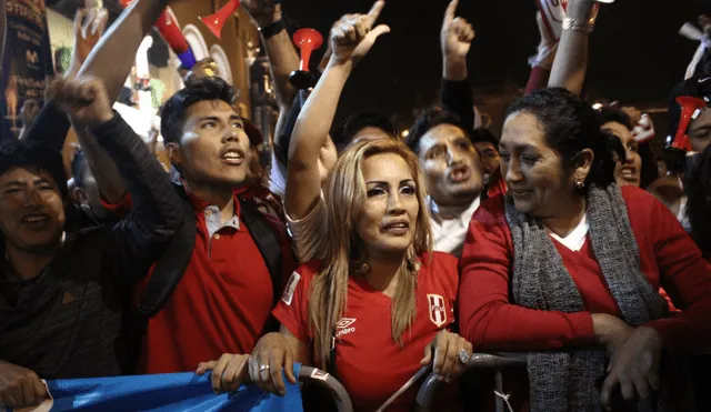 Perú vs. Nueva Zelanda: hinchas toman las calles previo al esperado encuentro [VIDEO]