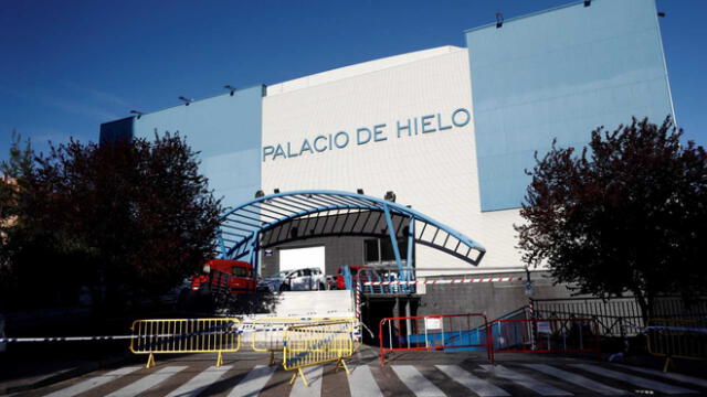 En Madrid se ha habilitado el Palacio de Hielo para almacenar los cadáveres de personas infectadas por el COVID-19. (Foto: RTVE)