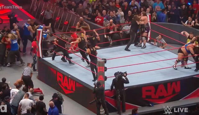 Monday Night RAW se realizó este lunes en Boston y se armó una batalla campal entre las tres marcas que pelearán en Survivor Series. Foto: WWE