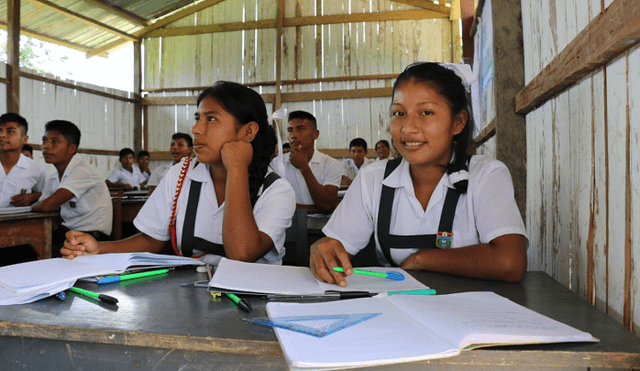 Escolares de zonas rurales participan en campamento estudiantil