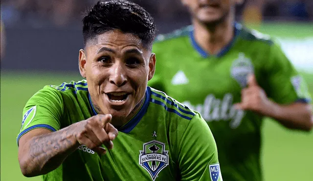 Raúl Ruidíaz juega en Seattle Sounders desde el 2018. Foto: AFP.