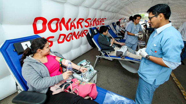 Realizan campaña de donación de sangre para pacientes del INEN