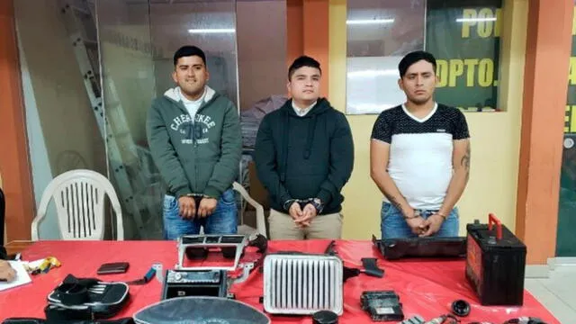 Trujillo: Policía detiene a tres sujetos acusados de robar autopartes