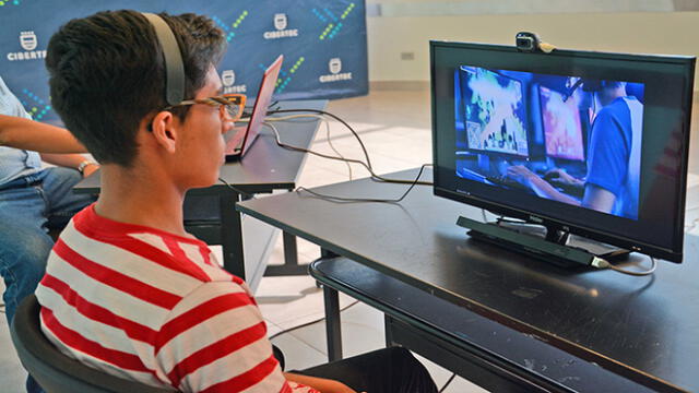 Tecnología ayudará a jóvenes de Arequipa a descubrir su vocación