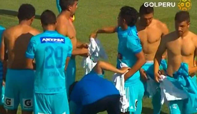YouTube: Jugadores del Sporting Cristal y Alianza Atlético tuvieron problemas por camisetas celestes | VIDEO