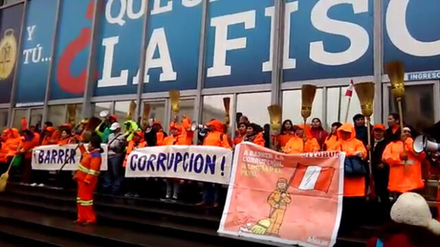 Audios CNM: Trabajadores de limpieza protestan contra la corrupción [VIDEO]