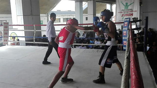 Huancayo se llevó el primer lugar en campeonato regional de Boxeo
