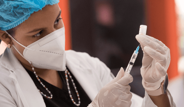 La OMS se pronuncia sobre los riesgos de la vacuna AstraZeneca Foto: difusión