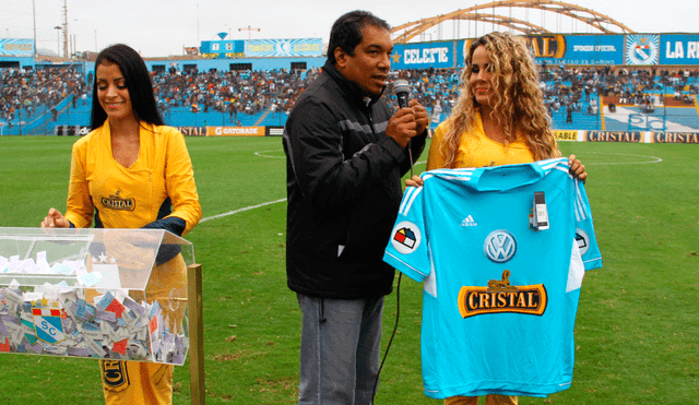 El periodista Alan Diez expresó sus sentimientos tras conocer la venta de Sporting Cristal, club del cual es hincha. | Foto: GLR