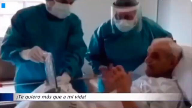 Desliza las imágenes para ver la emotiva escena que protagonizó un anciano en cuarentena al recibir una videollamada de su esposa. @ibonpereztv