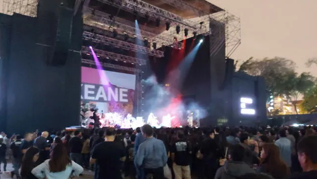 La agrupación británica ofreció uno de los conciertos más esperados del año en el Parque de la exposición.