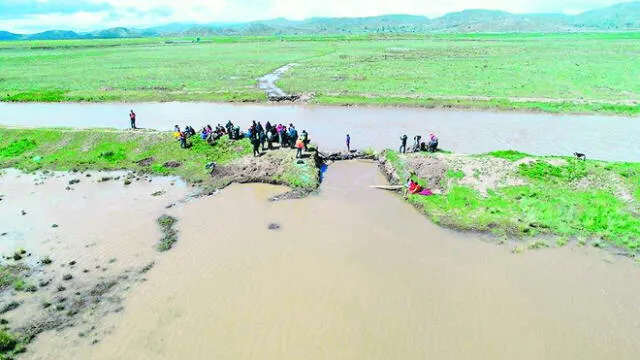 Se desbordan ríos e inundan tierras de cultivo en provincias de Puno