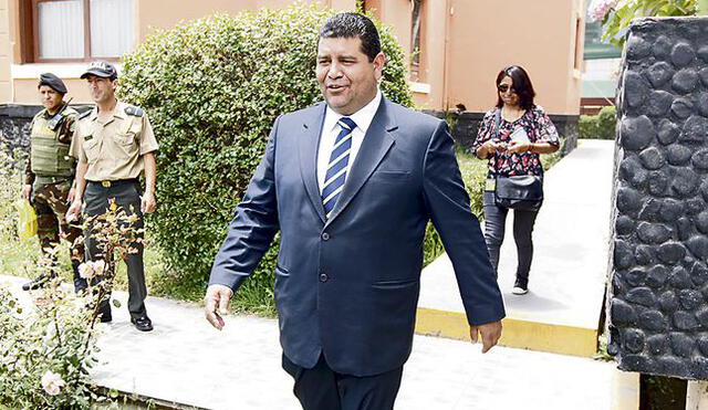 Carlos Mantegazza es nuevamente elegido como prefecto de Arequipa