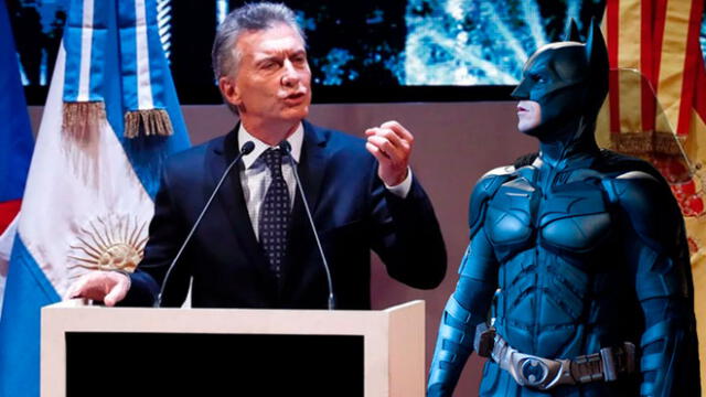 Critican a presidente de Argentina por "citar a Batman" para hablar de la crisis económica