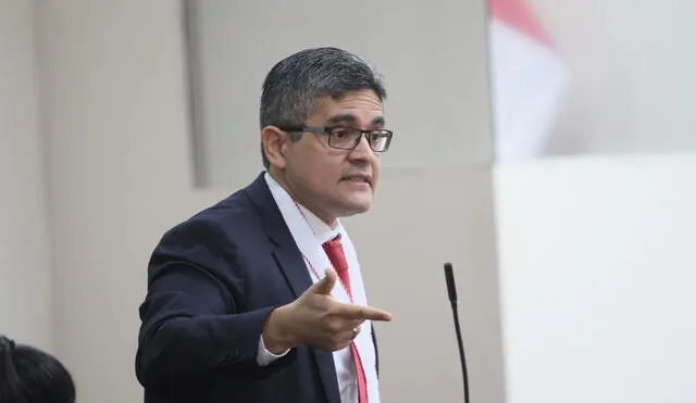Fiscal Pérez seguirá en indagación a Alan García
