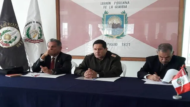 Realizan la II Mesa de Historia Militar por el Bicentenario del Ejército Peruano