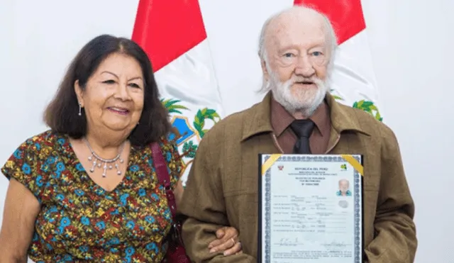 Científico australiano se nacionaliza peruano a los 84 años de edad