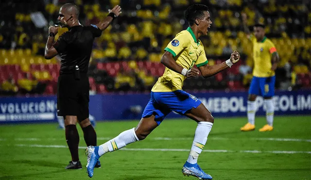 Ignacio De Arruabarrena metió el balón en su propio arco y le dio el empate a Brasil ante Uruguay por el Preolímpico Sub-23. | Foto: AFP